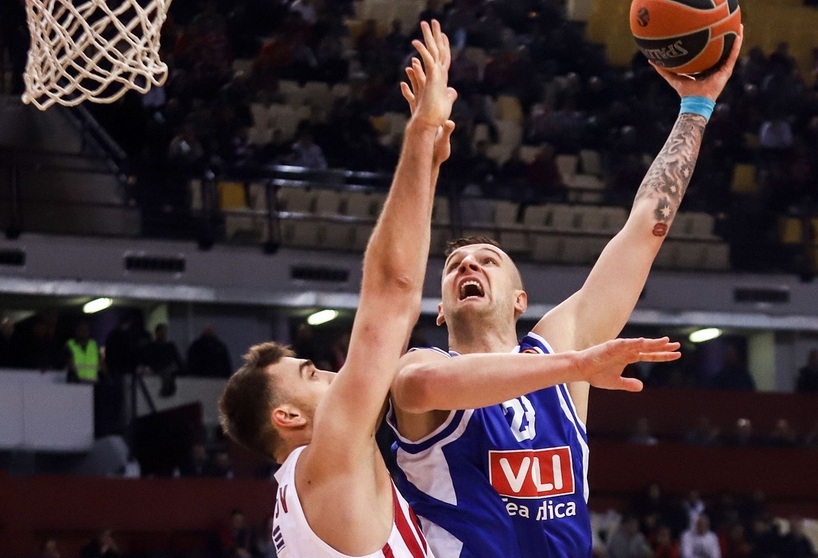 Alen Omic, ante Milutinov.