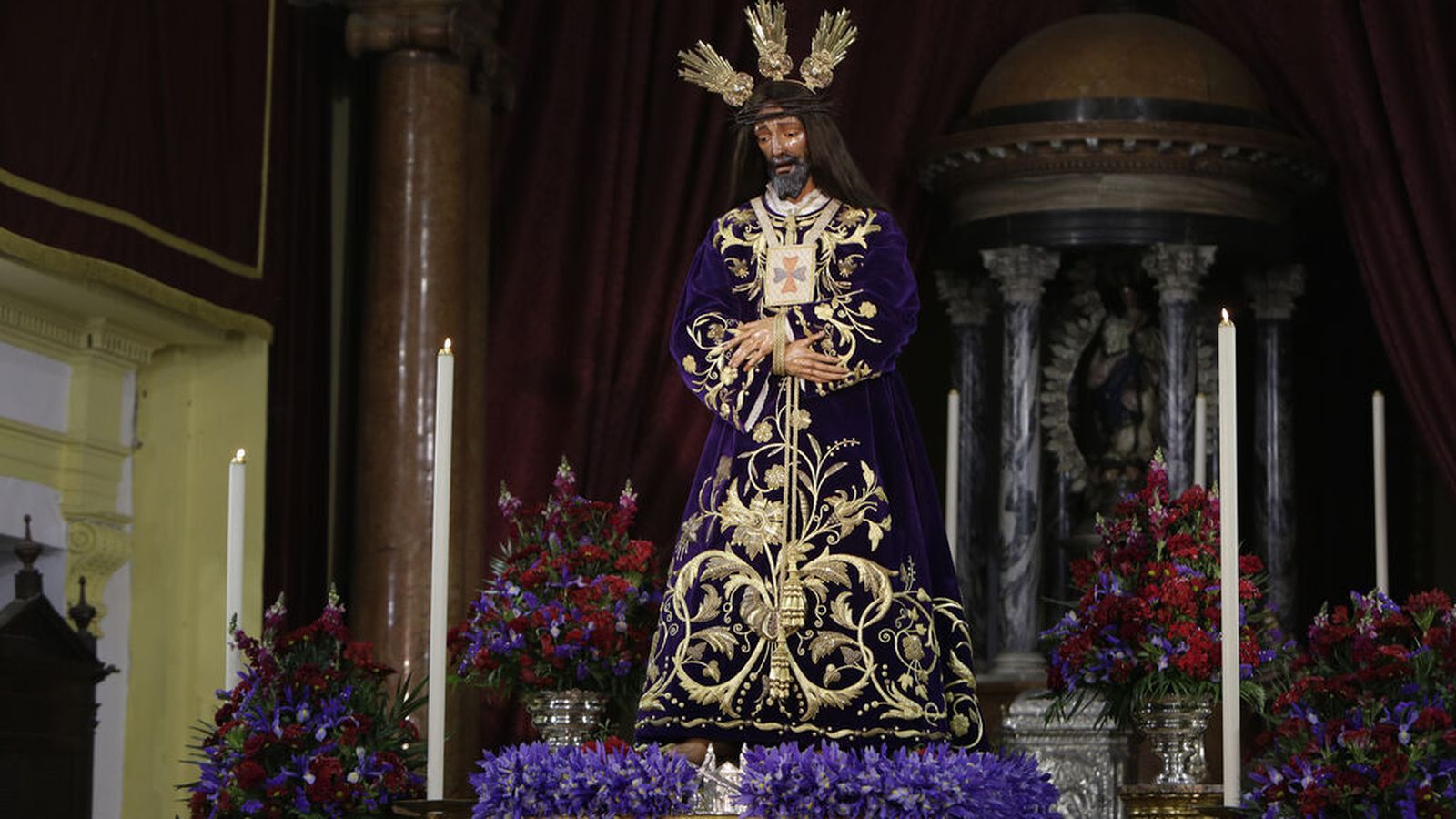 El Cautivo de San Ildefonso recibe cientos de oraciones cada viernes de Cuaresma