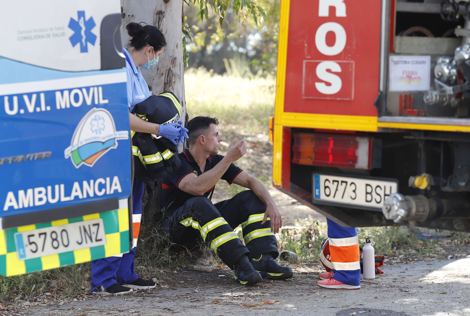 Incendio en las casas abandonadas de la calle Valverde del Camino en Huelva