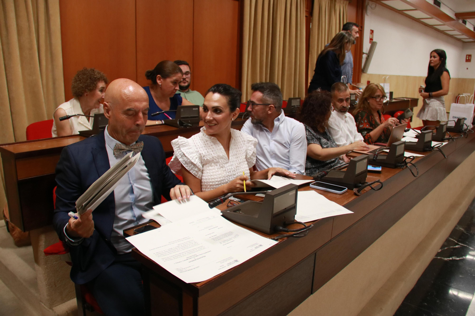 Bancada de la oposición en el Pleno.