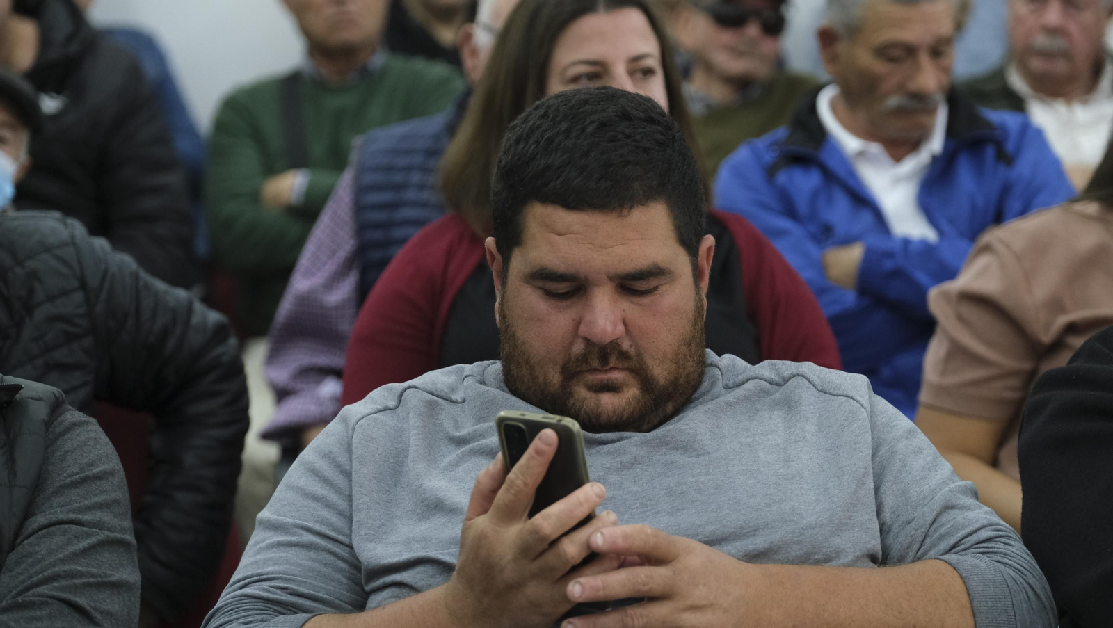 Las imágenes de la moción de censura en el Ayuntamiento de Carboneras