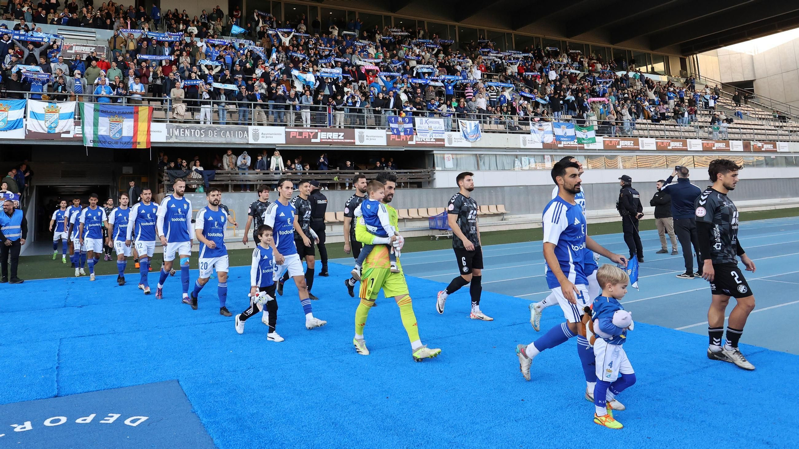 Imágenes del derbi entre Xerez CD y Xerez DFC en Chapín