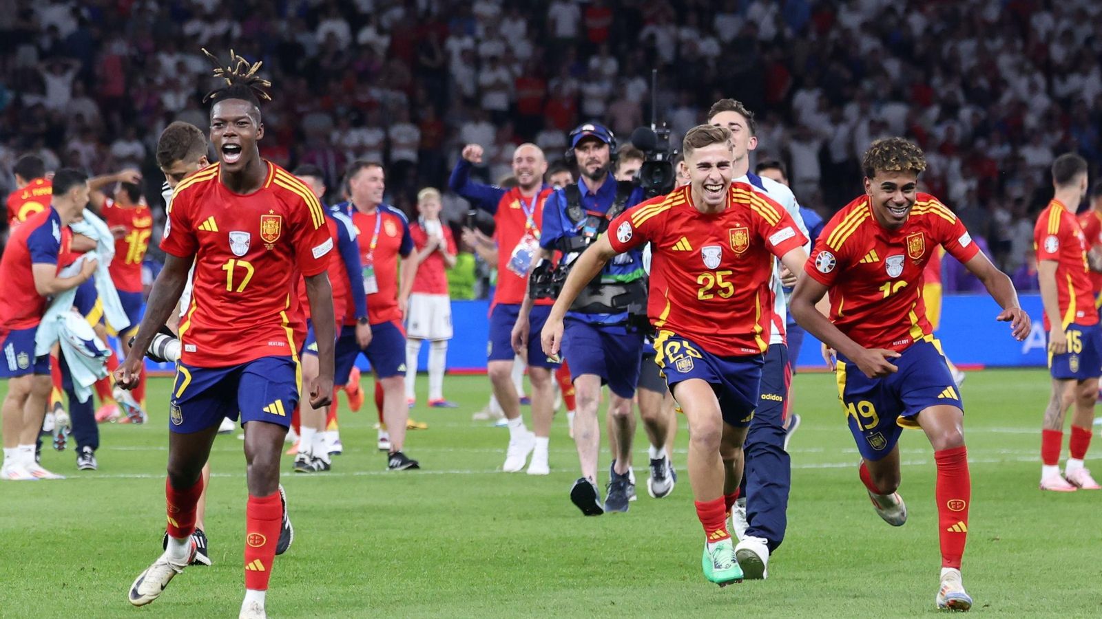Las mejores fotos del título de España ante Inglaterra