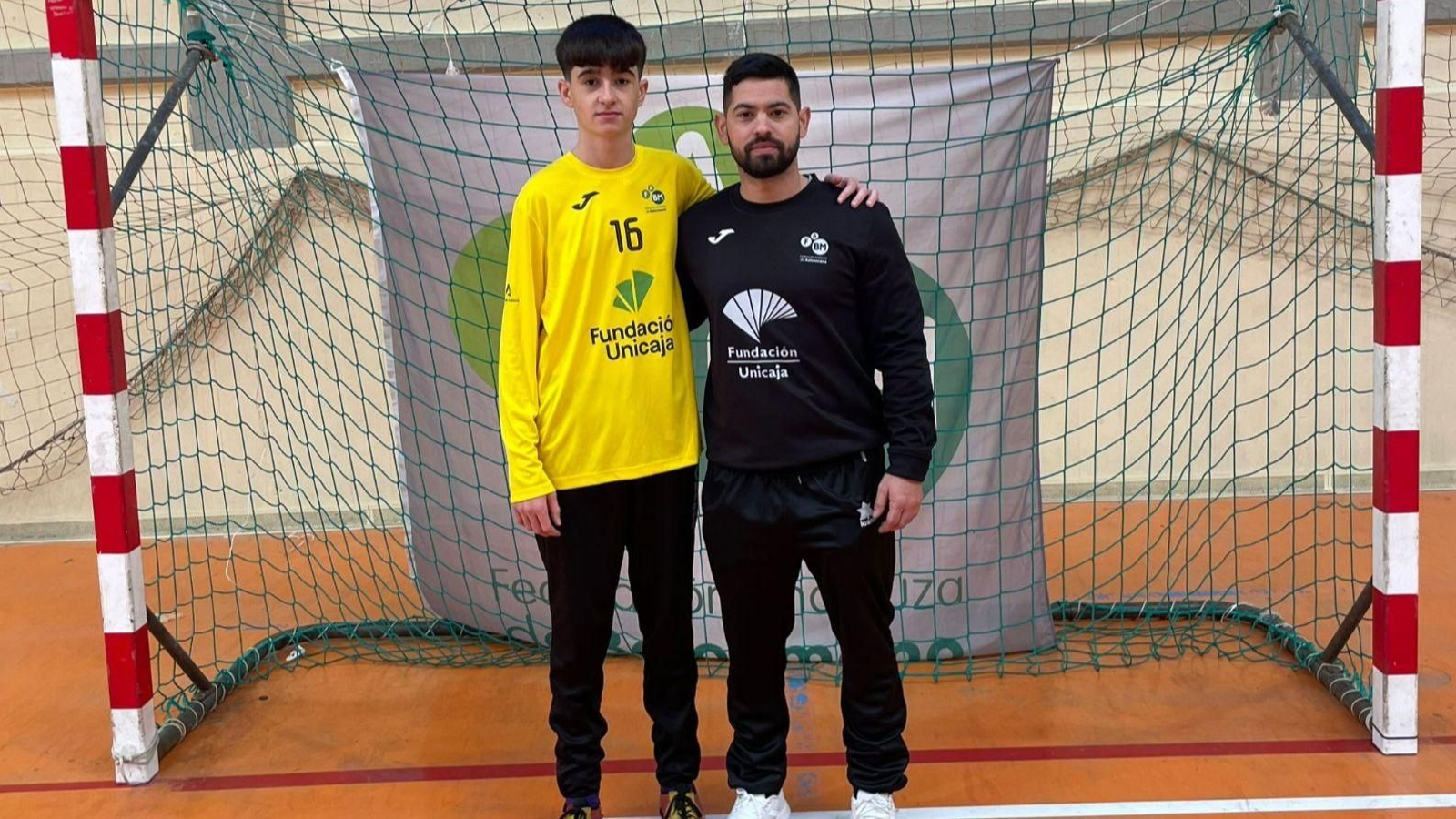 El meta Jaime Pozo y el seleccionador, Alejandro Ledesma