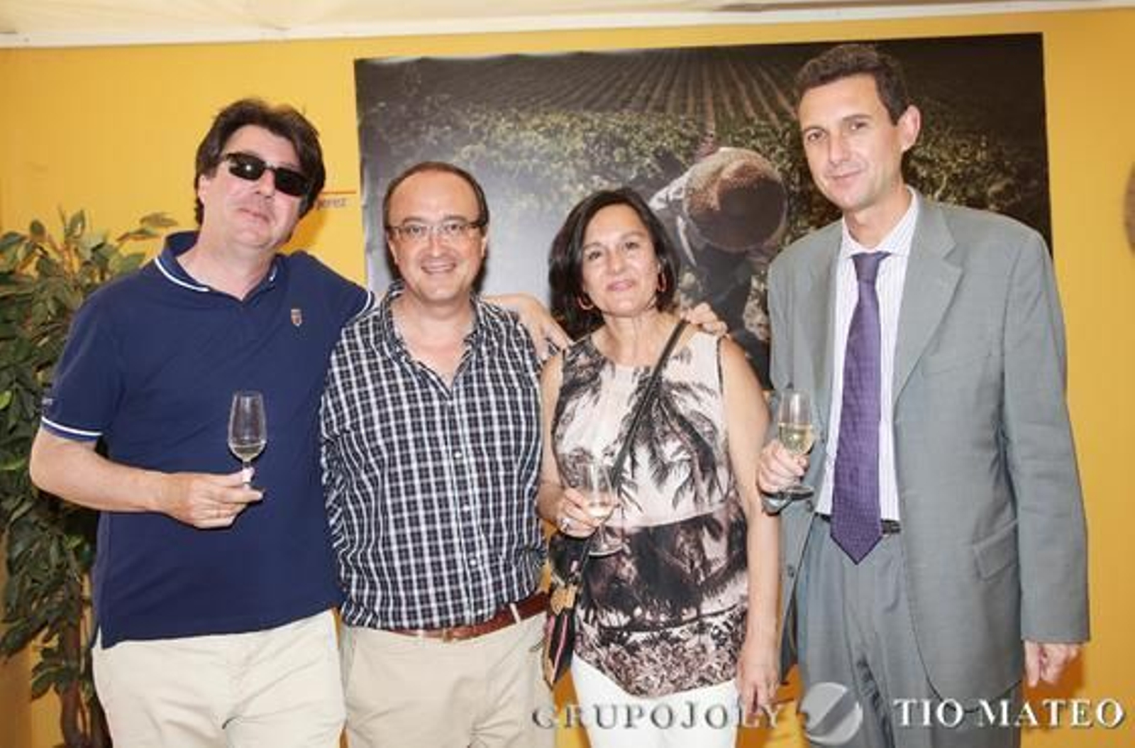 Valentín Romero, Conchi Parodi, Juan Pedro Crisol, jefe de gabinete de la Consejería de la Presidencia de la Junta, y Miguel Berraquero.

Foto: Vanesa Lobo