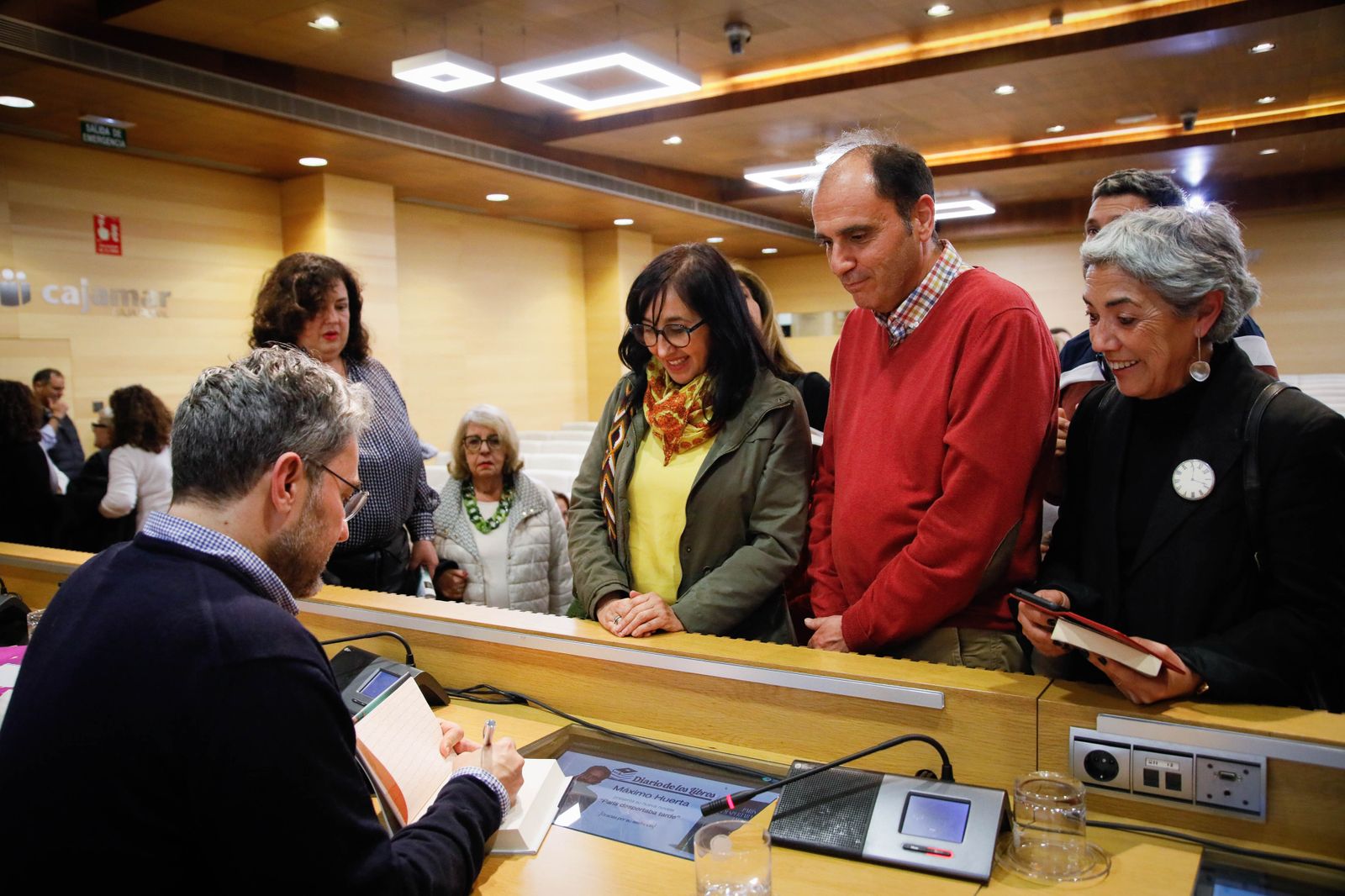 ¿Has estado en la presentación del libro de Máximo Huerta? Entra en la galería y buscate