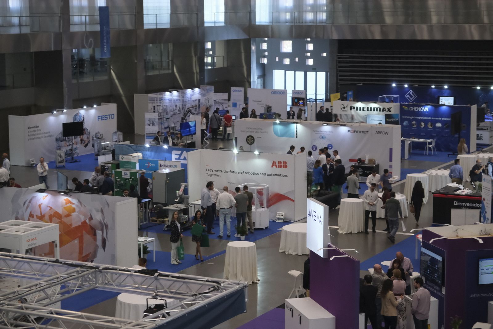 Feria tecnológica On Industry.