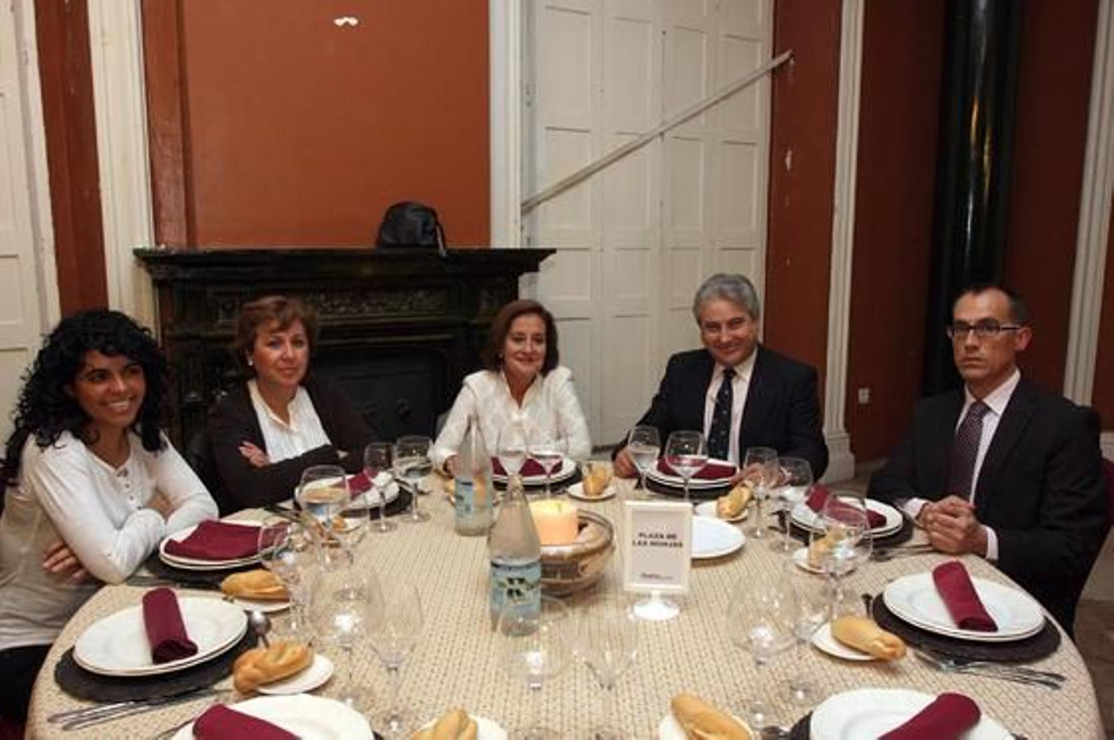 Ernesto Adela Cárdenas y Adela Gómez Domínguez, de Cabitel Ingenieros; Maribel Tomé Sánchez y Jesús Ruiz, de 'Huelva Información', y Antonio Suárez Candilejo, de Canal Costa TV.

Foto: Josue Correa