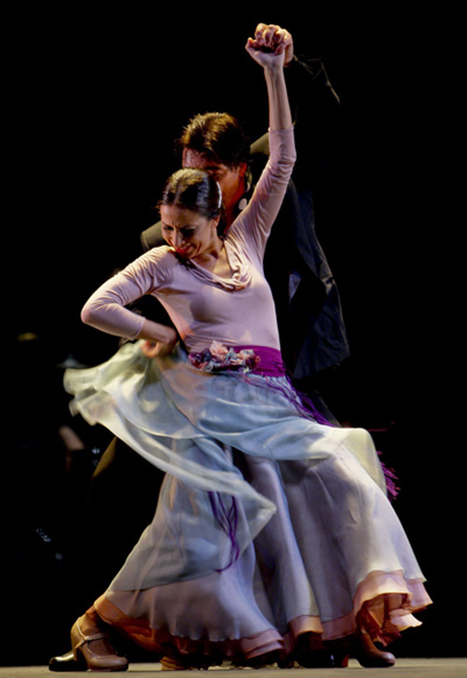 Los Alba acompañan a Cecilia Gómez en su debut