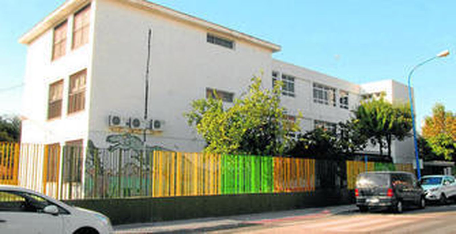 El colegio Cecilio Pujazón, en una imagen tomada desde las inmediaciones.