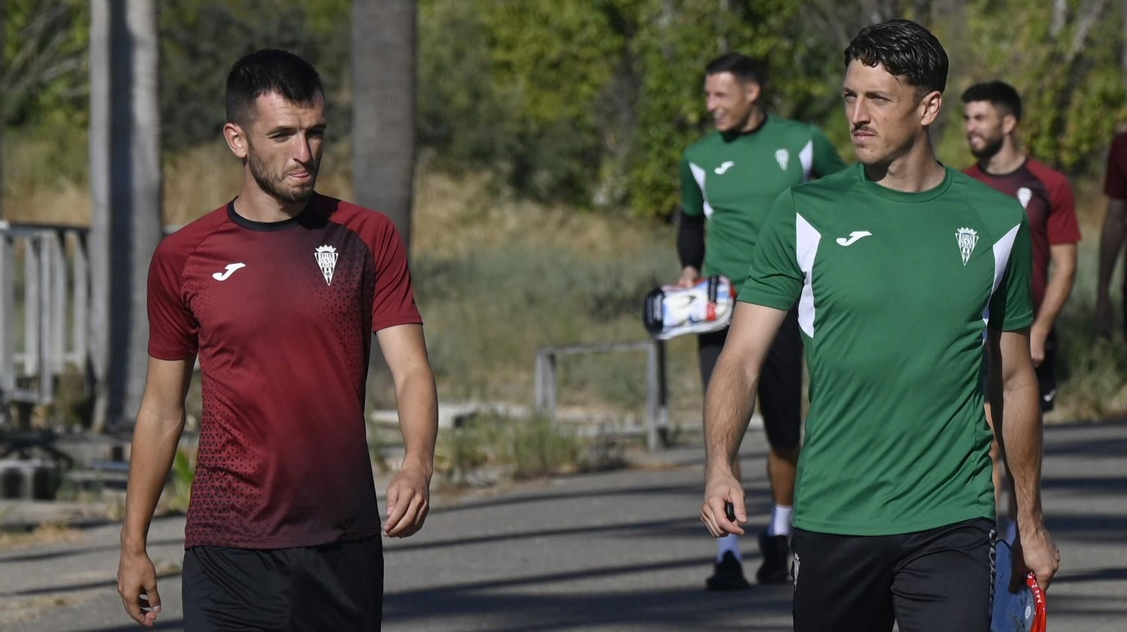 Adrián Lapeña, junto a Carlos Marín, en la Ciudad Deportiva del Córdoba CF.