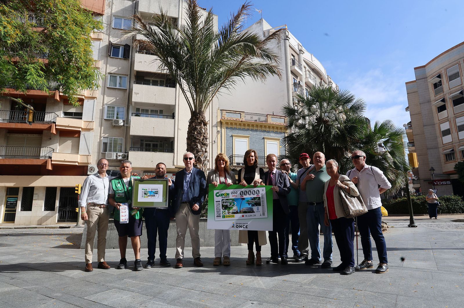 Imágenes de la presentación del cupón de la ONCE dedicado a 'La Palmera'