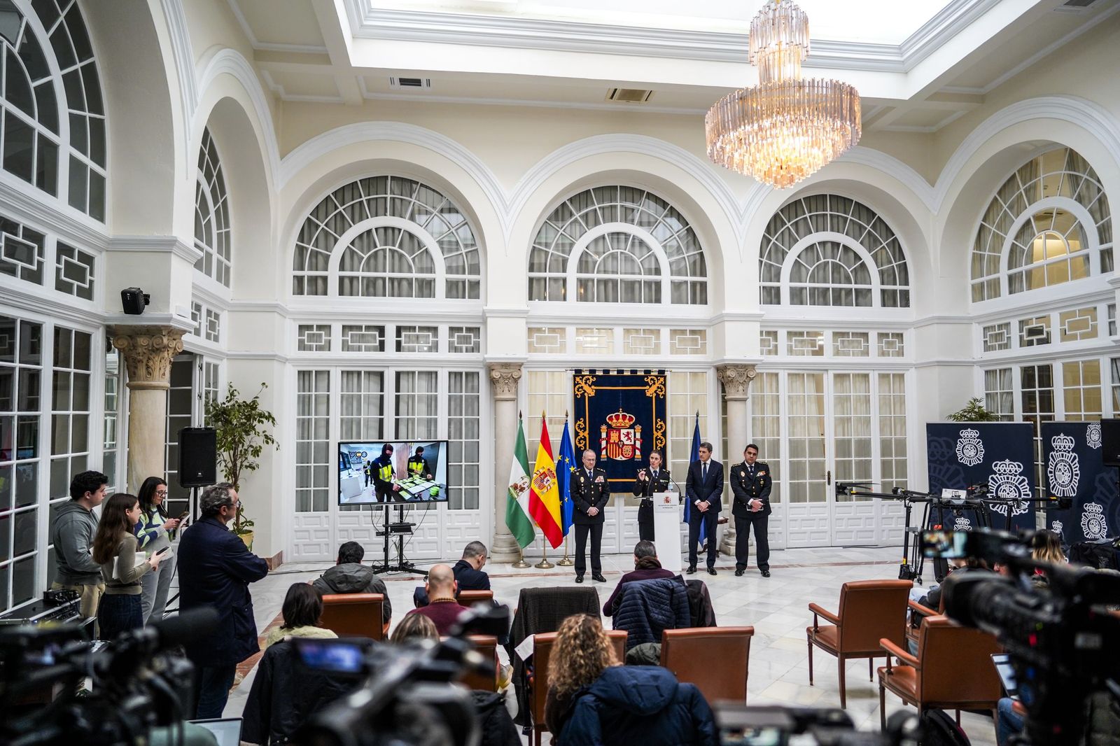 Las fotos de la Operación Sombra Negra
