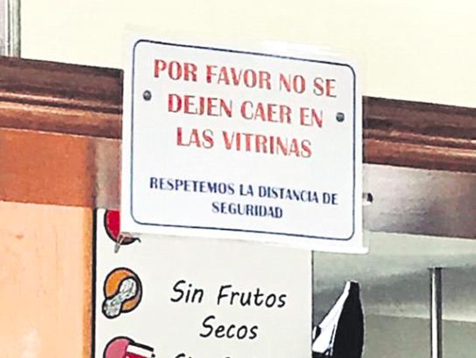 Los letreros que nos dejan en evidencia