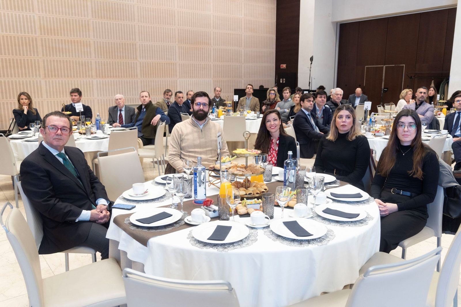 Antonio Barranco, Jesús Álvarez, Ana de Valenzuela, Ángela Méndez y Vanesa Gómez