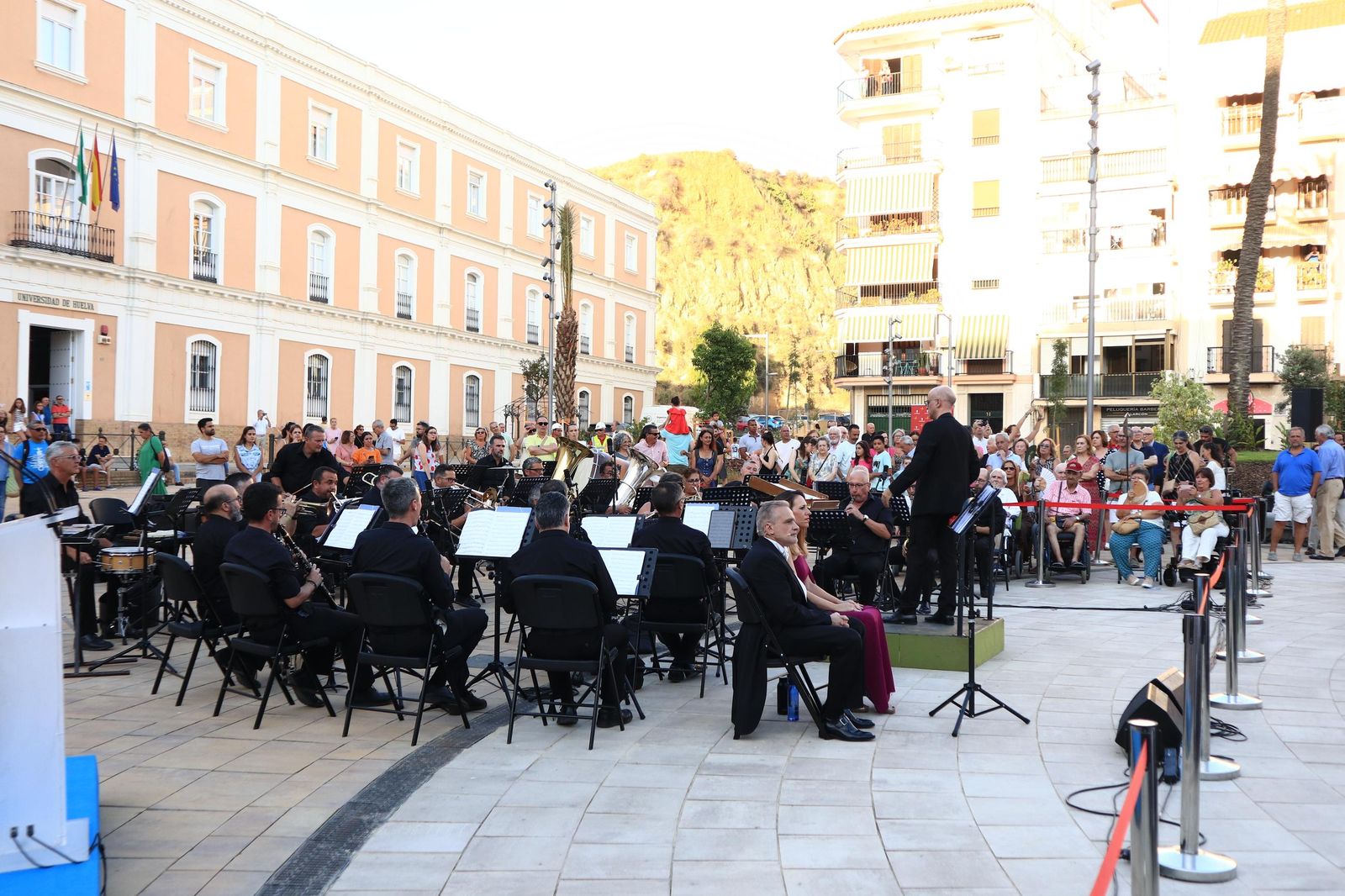 Inauguración de la Plaza de La Merced de Huelva en imágenes