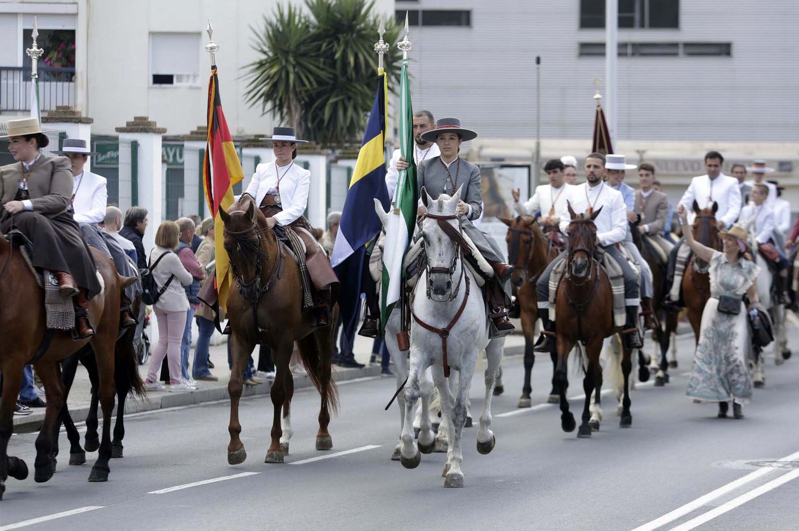 El Rocío 2023: Imágenes de los peregrinos de la Hermandad de Emigrantes
