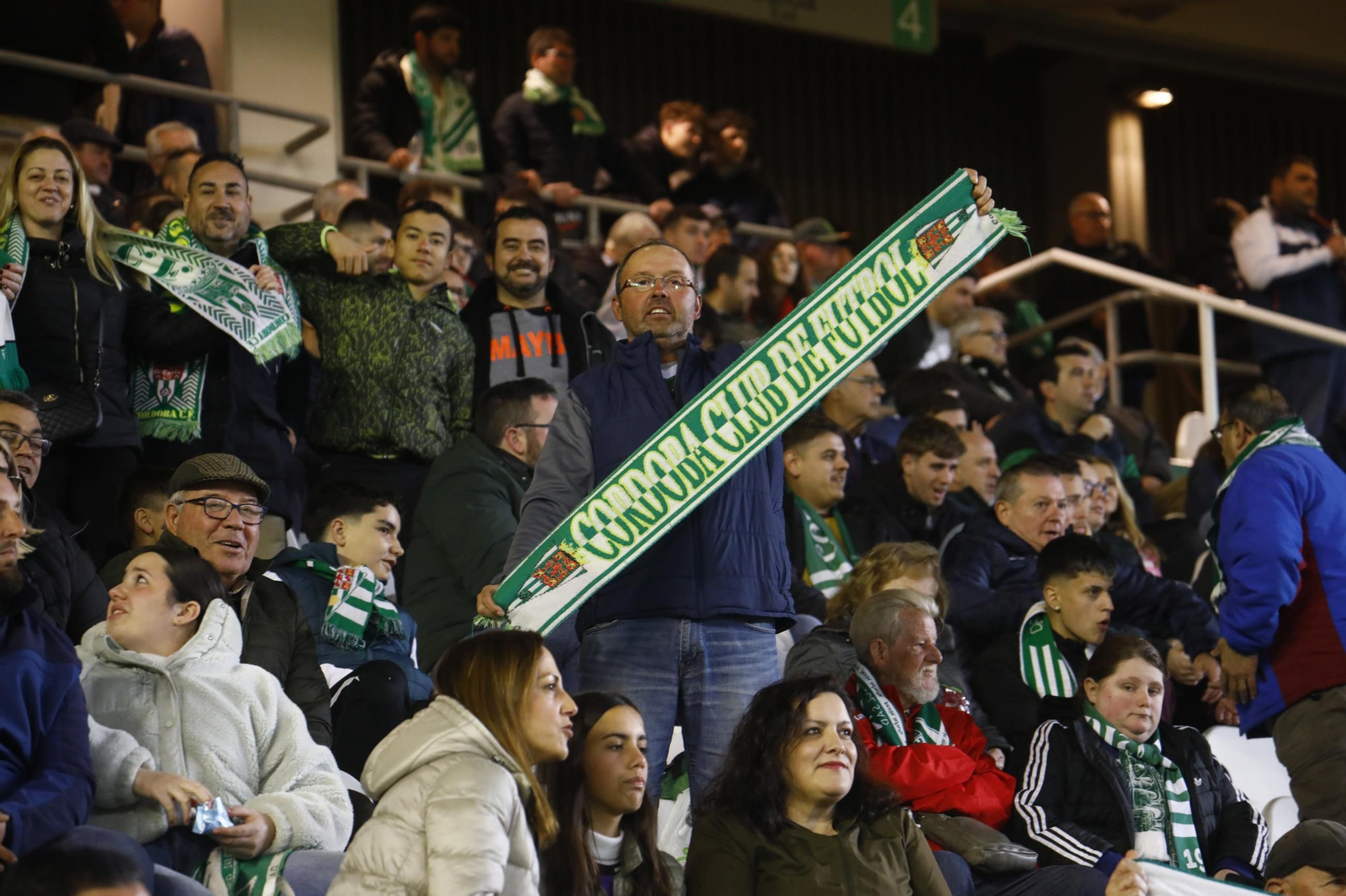 El vibrante ambiente en El Arcángel para el Córdoba CF - Sporting de Gijón