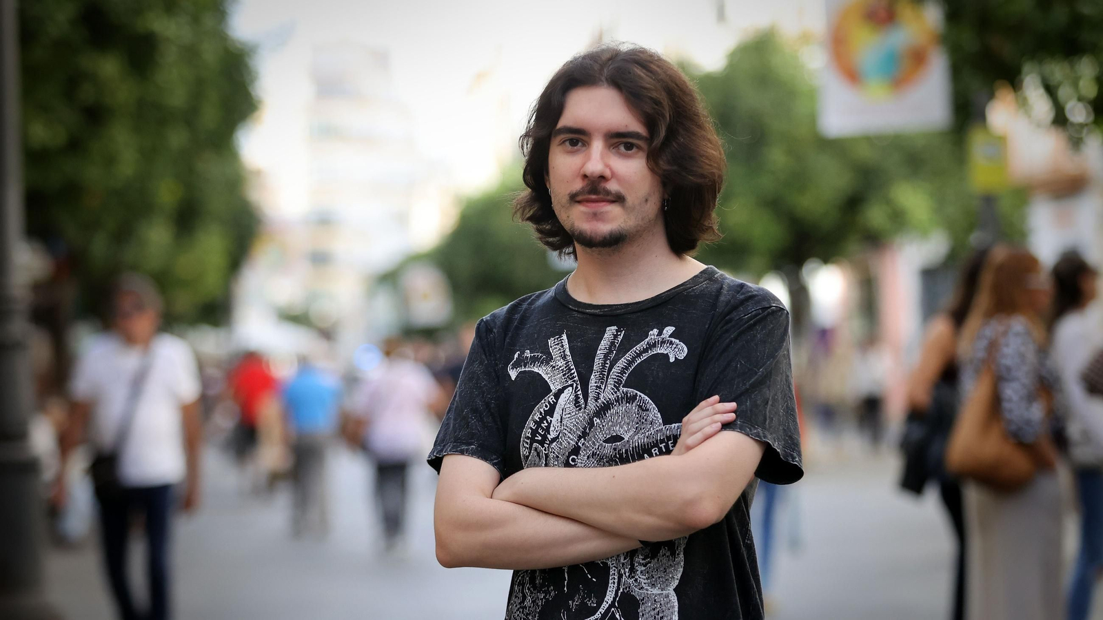 El dibujante jerezano Fran Mariscal, tras la entrevista.