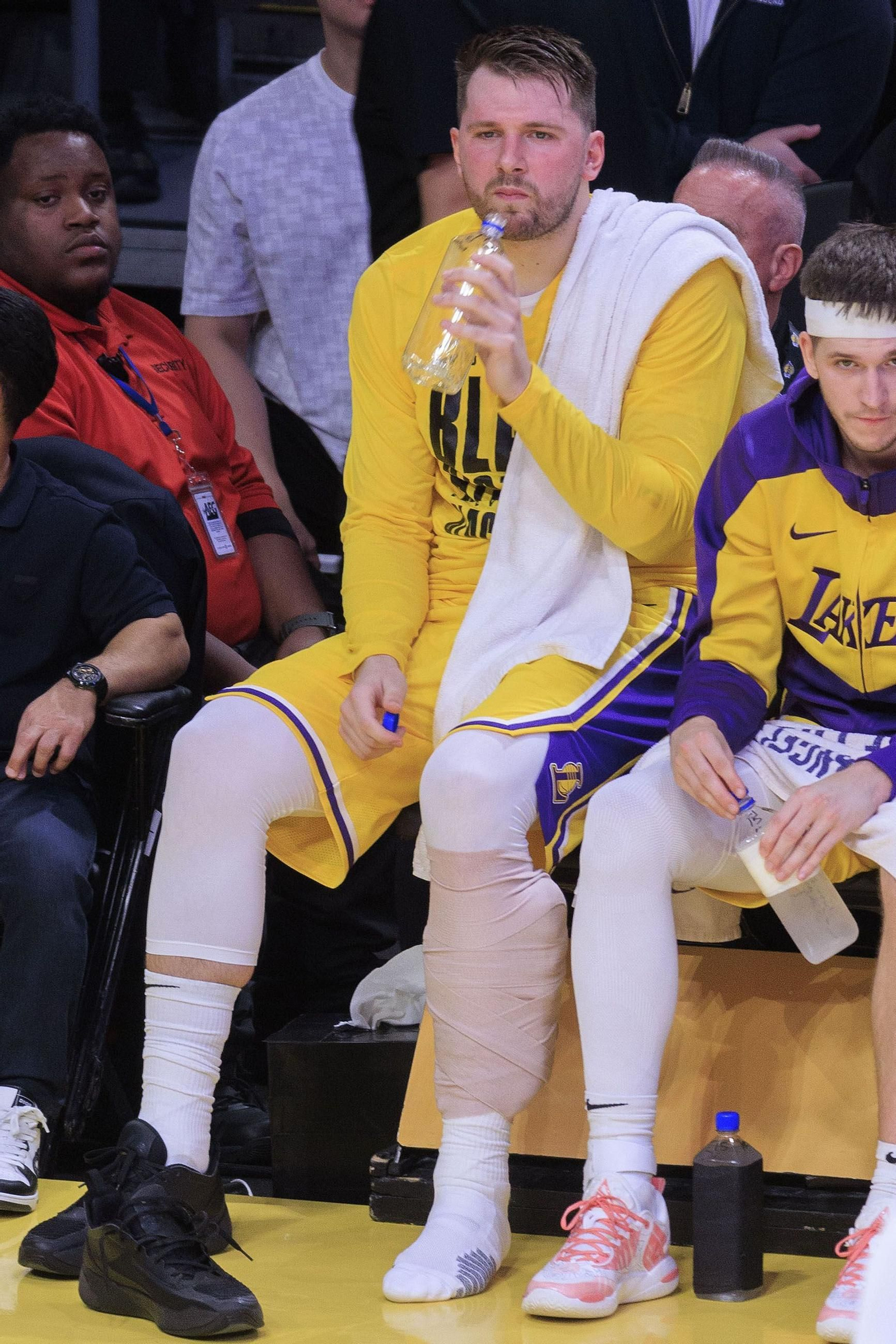 Las fotos del debut de Doncic con los Lakers