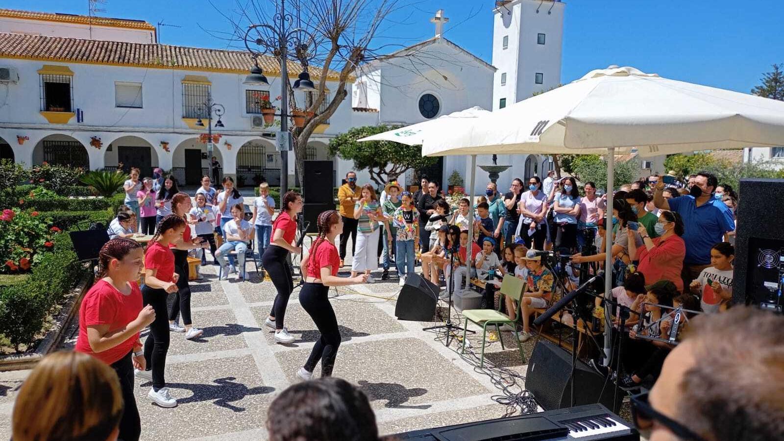 Otra imagen del acto realizado en el centro de Torrecera.