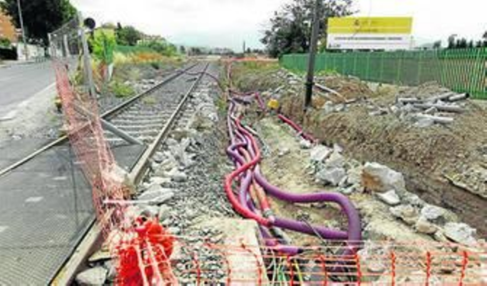 Los trabajos del AVE avanzan a un ritmo más ralentizado de lo normal en los tramos pendientes.