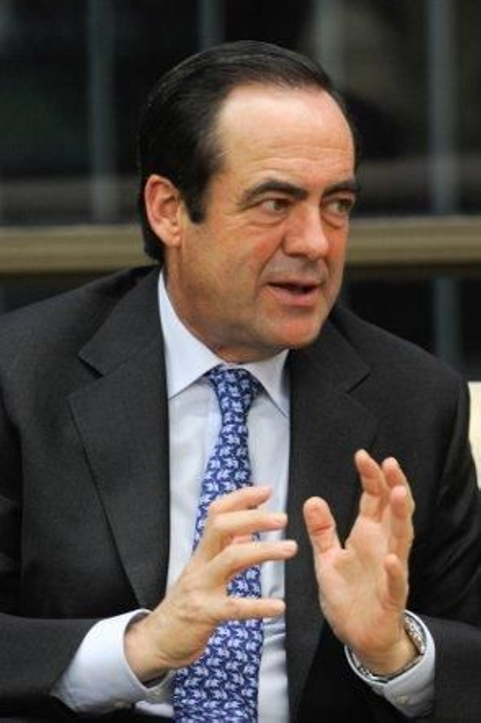 Bono achaca a Urdangarín los silbidos a la Monarquía en la Conferencia Política