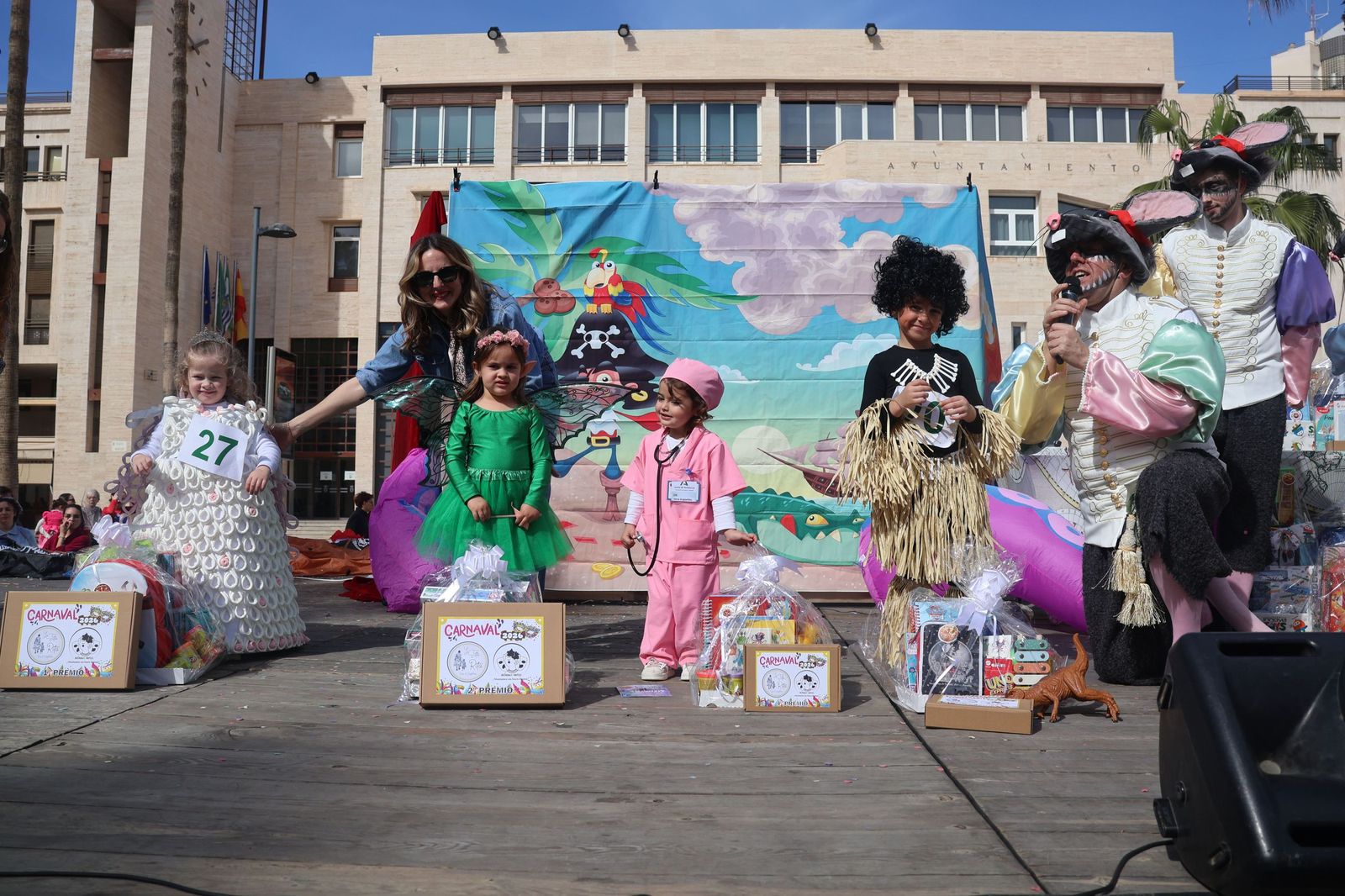 Las mejores imágenes del Carnaval 2026 de El Ejido en la Plaza Mayor