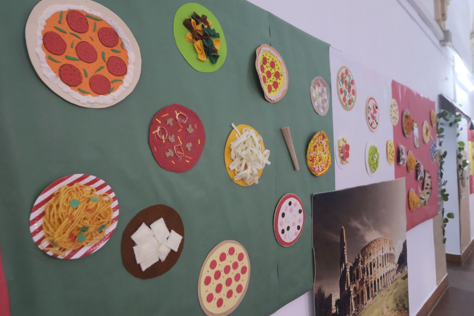 En fotos: Un viaje por las cocinas del mundo del Colegio La Inmaculada de Córdoba