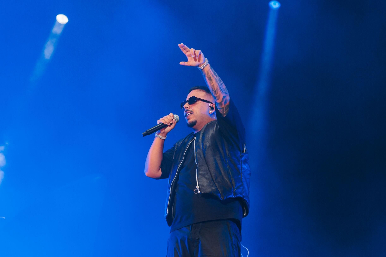 El artista canario Cruz Cafuné durante su última actuación en Cádiz.