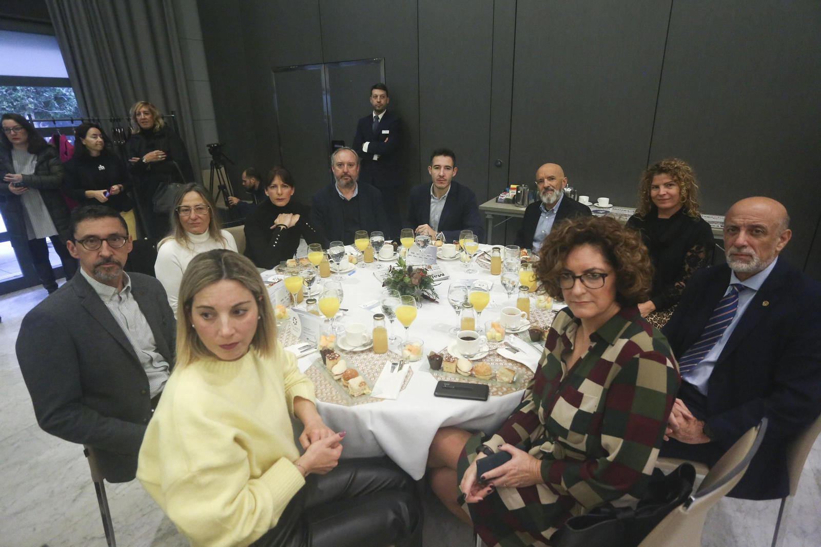 El Foro Joly Unicaja Banco con la consejera de Empleo de la Junta de Andalucía en imágenes