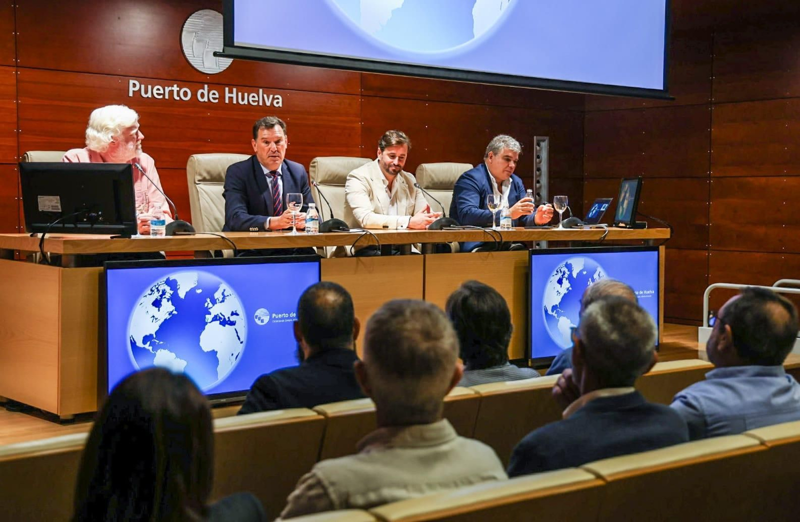 De izquierda a derecha: Gonzalo Sobral, Alberto Santana, Daniel Toscano y Alfonso Peña.