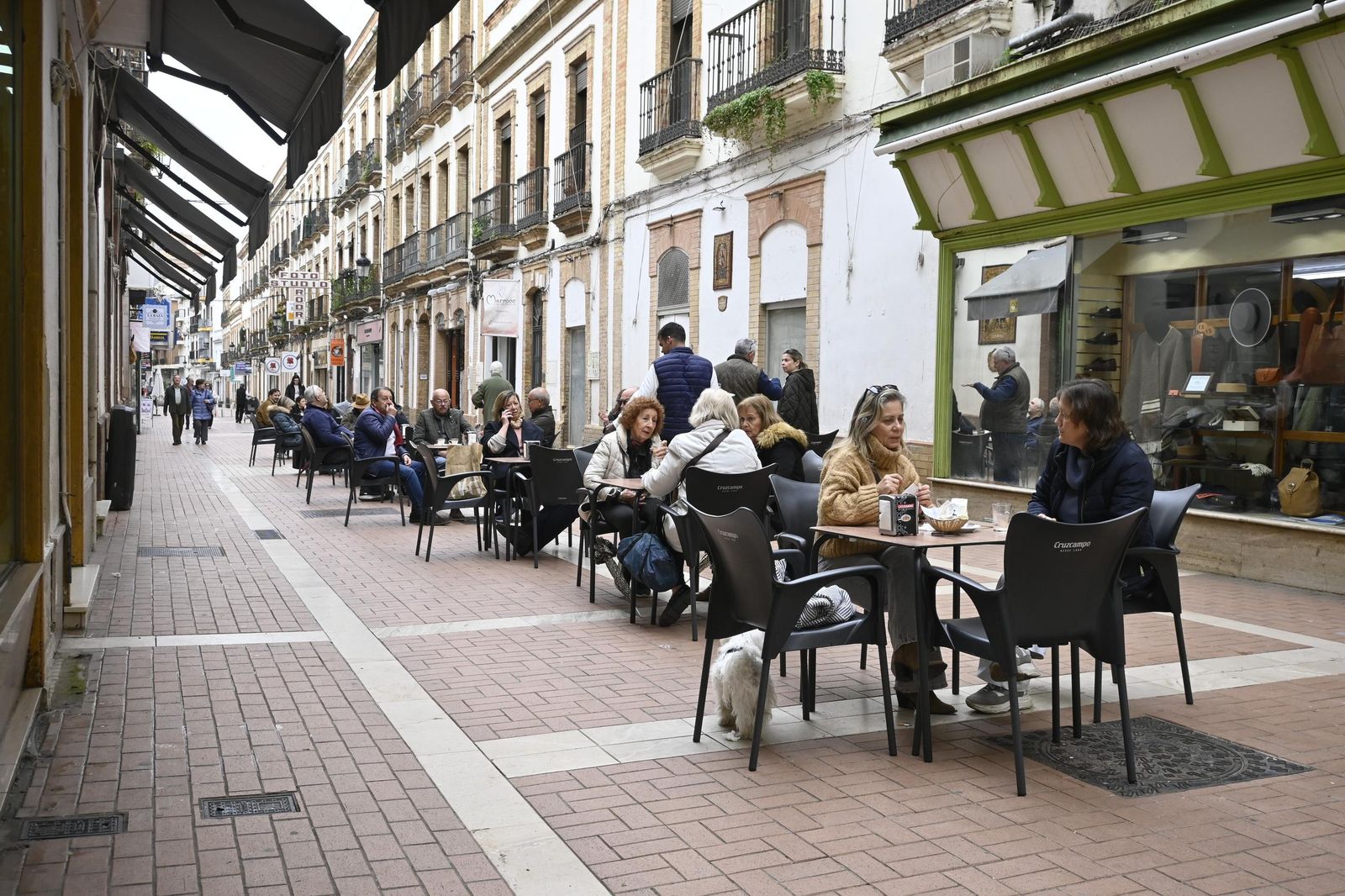 Imágenes de ambiente del miercoles 12 de marzo en Huelva