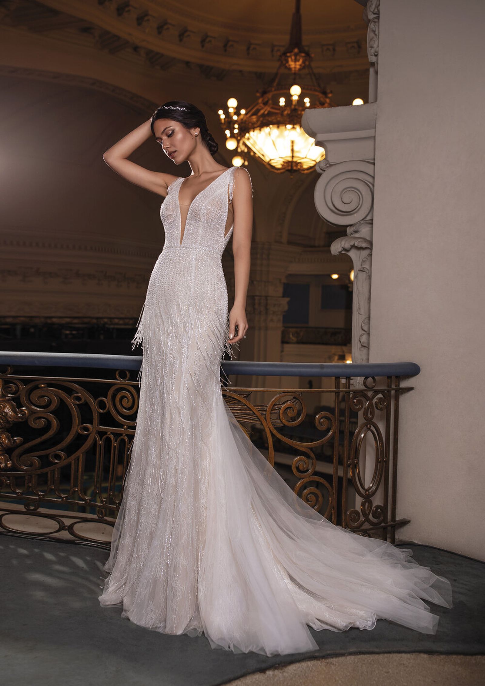 Modelo con 'glamour' para una novia festiva.