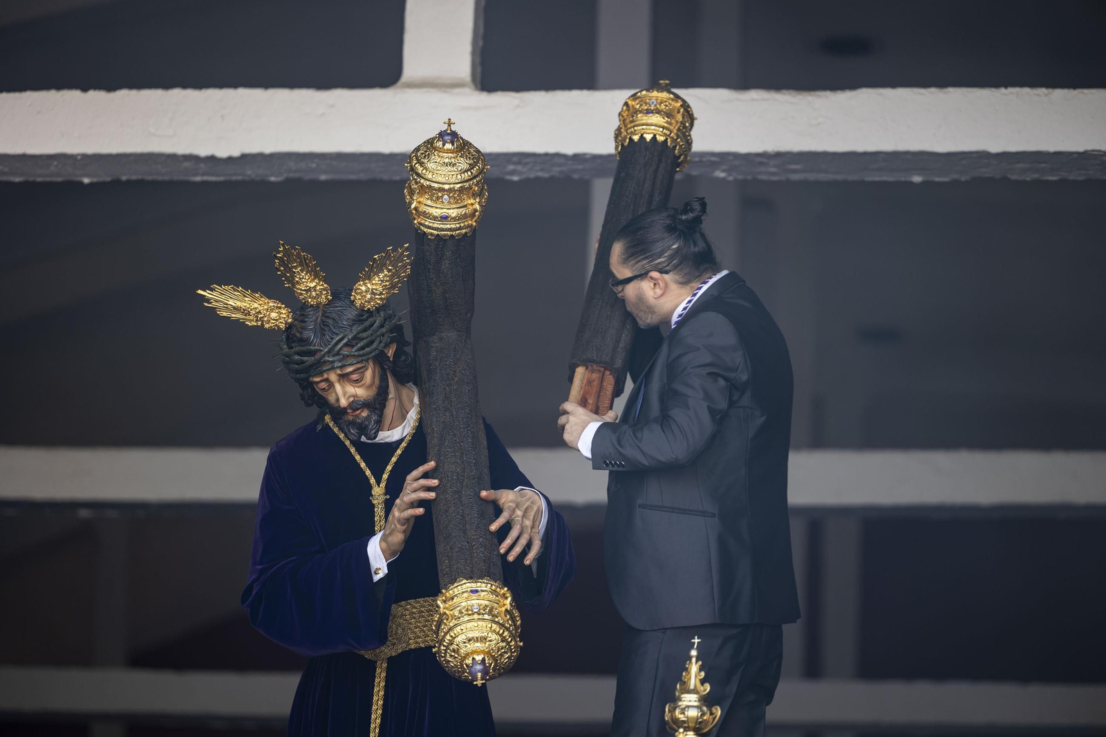 En imágenes, Gran Poder adeanta su salida y recorta su recorrido en el Miércoles Santo de la Semana Santa 2025 de San Fernando