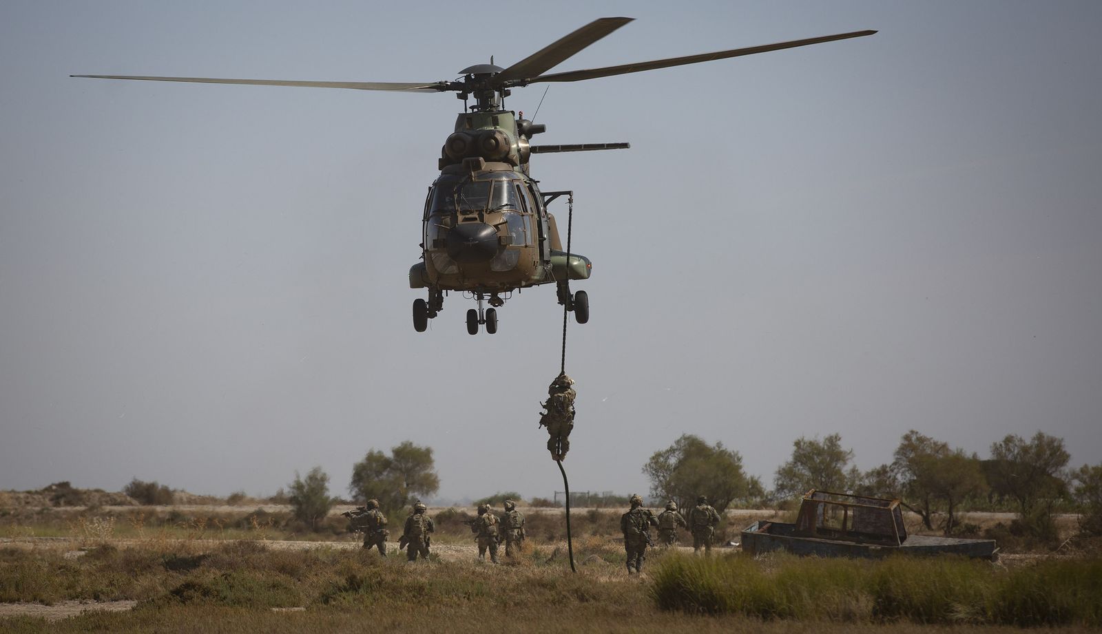 Entrenamiento del Ejército en el río Guadalquivir