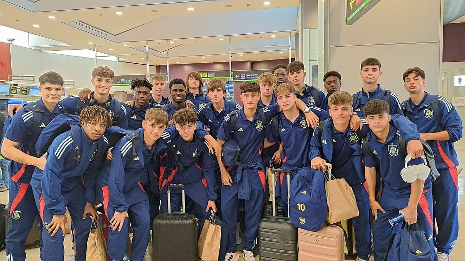 La expedición de España sub 17.