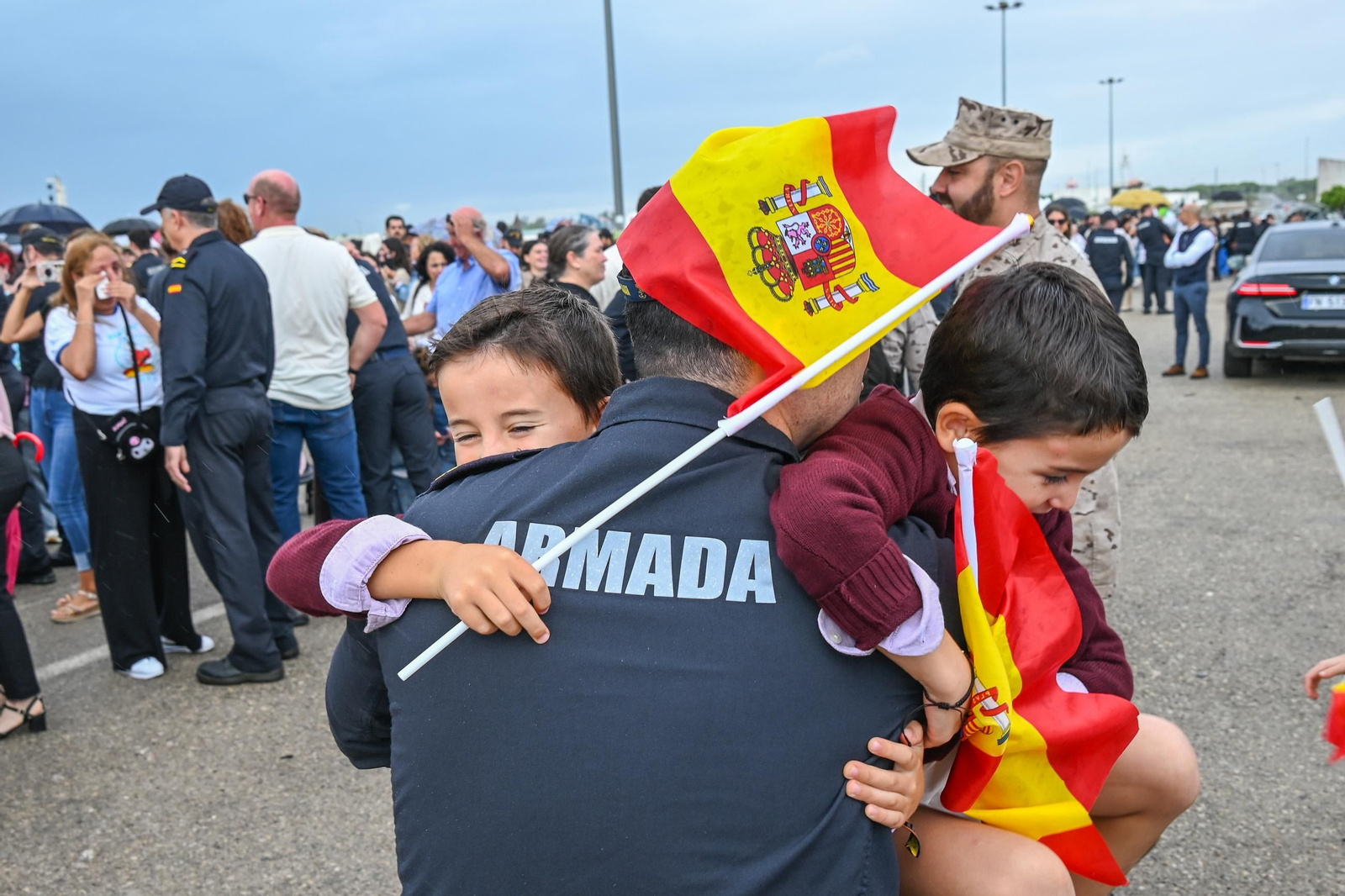 Las imágenes de la llegada de la fragata Navarra a la Base de Rota tras la operación Atalanta