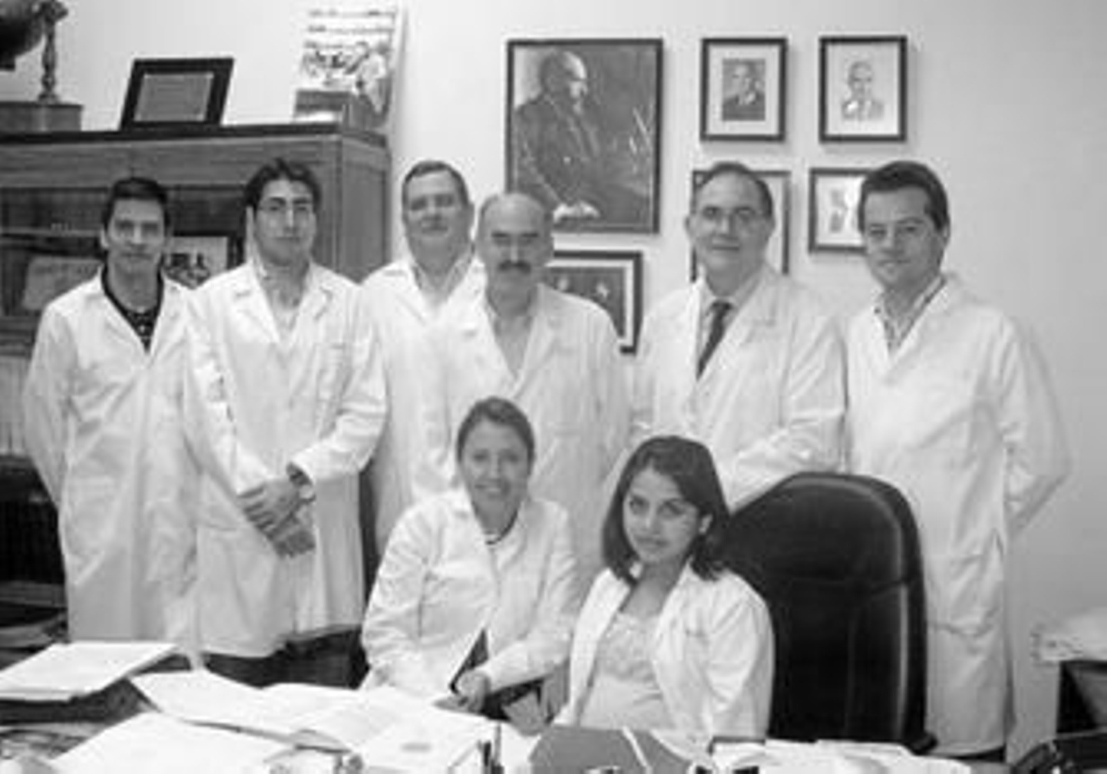 El grupo de investigación de Ingeniería Tisular de la UGR, con Ingrid Garzón sentada a la izquierda.