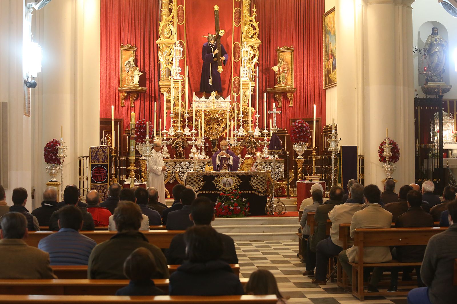 Imagenes de la misa de acción de gracias por el aniversario de la cuadrilla de costaleros
