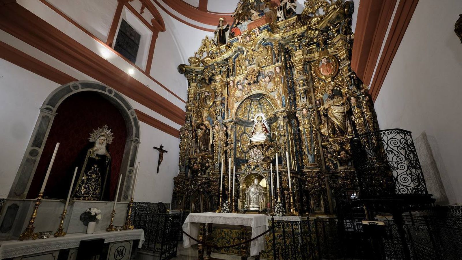 El retablo tras la restauración