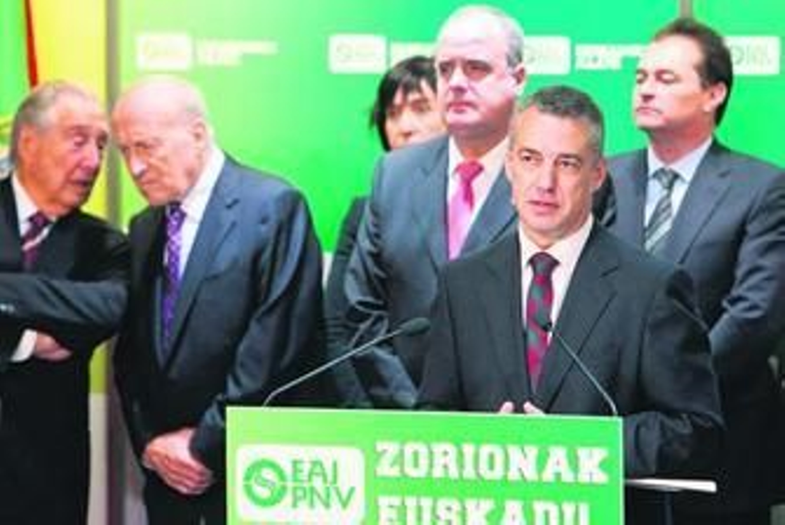 El líder nacionalista, Iñigo Urkullu, durante su comparecencia ante la asamblea nacional extraordinaria de su partido.