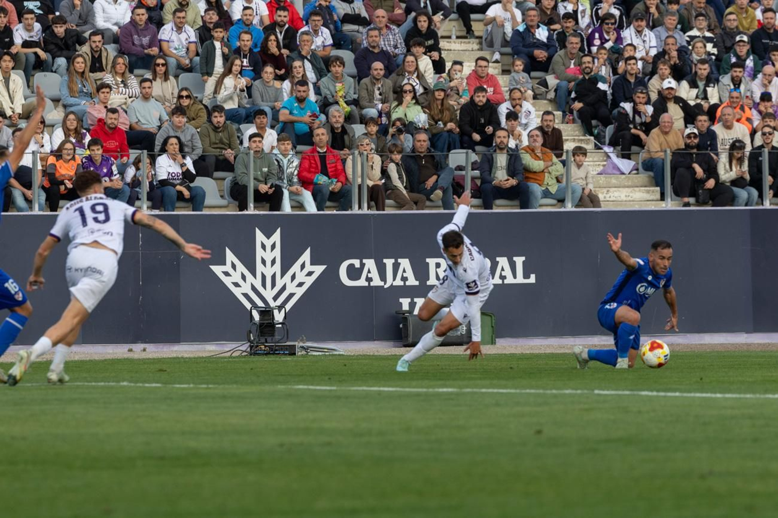 Real Jaén 0-1 Linares Deportivo: las mejores imágenes del clásico provincial