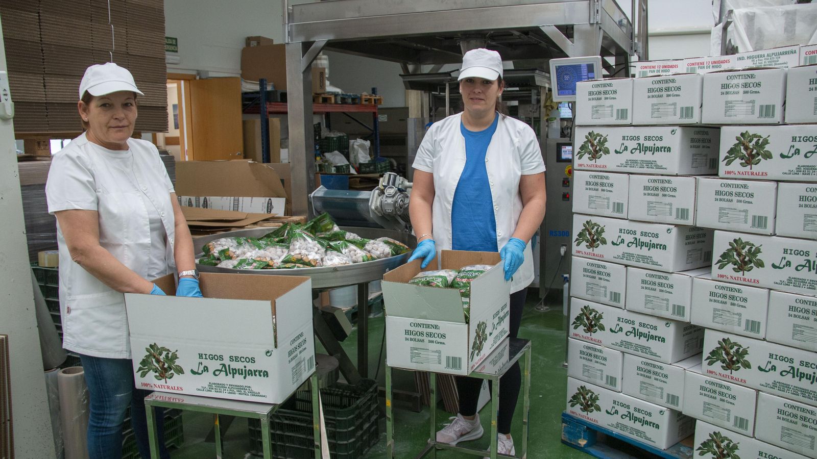 Dos generaciones dedicadas a la producción del higo seco