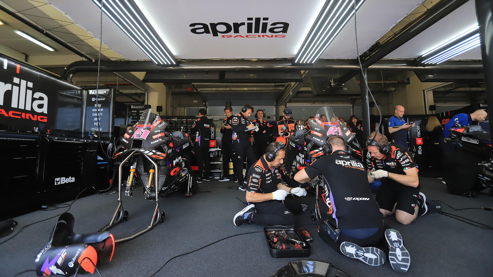 Entrenamientos de MotoGP en el primer día del GP España en el Circuito de Jerez - Ángel Nieto