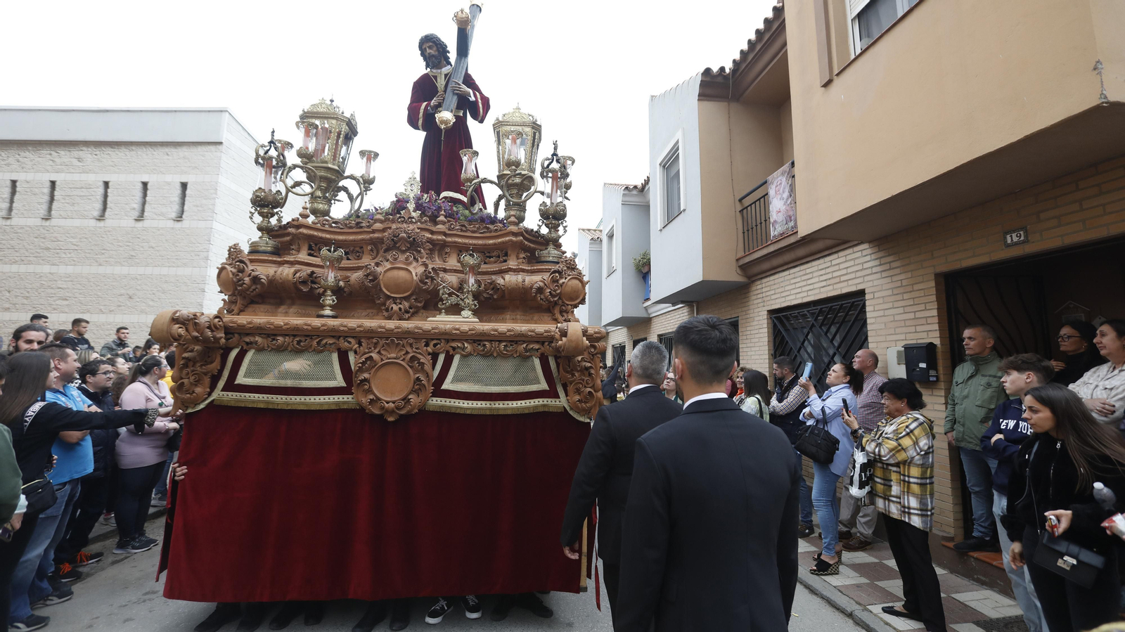Fotos del Martes Santo en La Línea: Jesús de las Penas y María Santísima de los Dolores