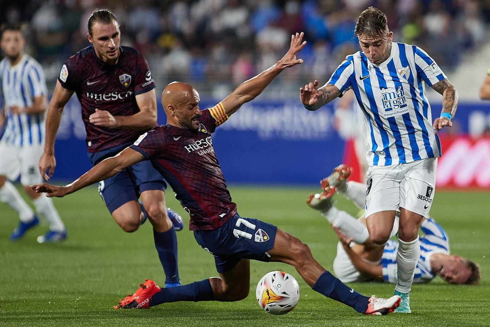 El Huesca-Málaga CF, en fotos