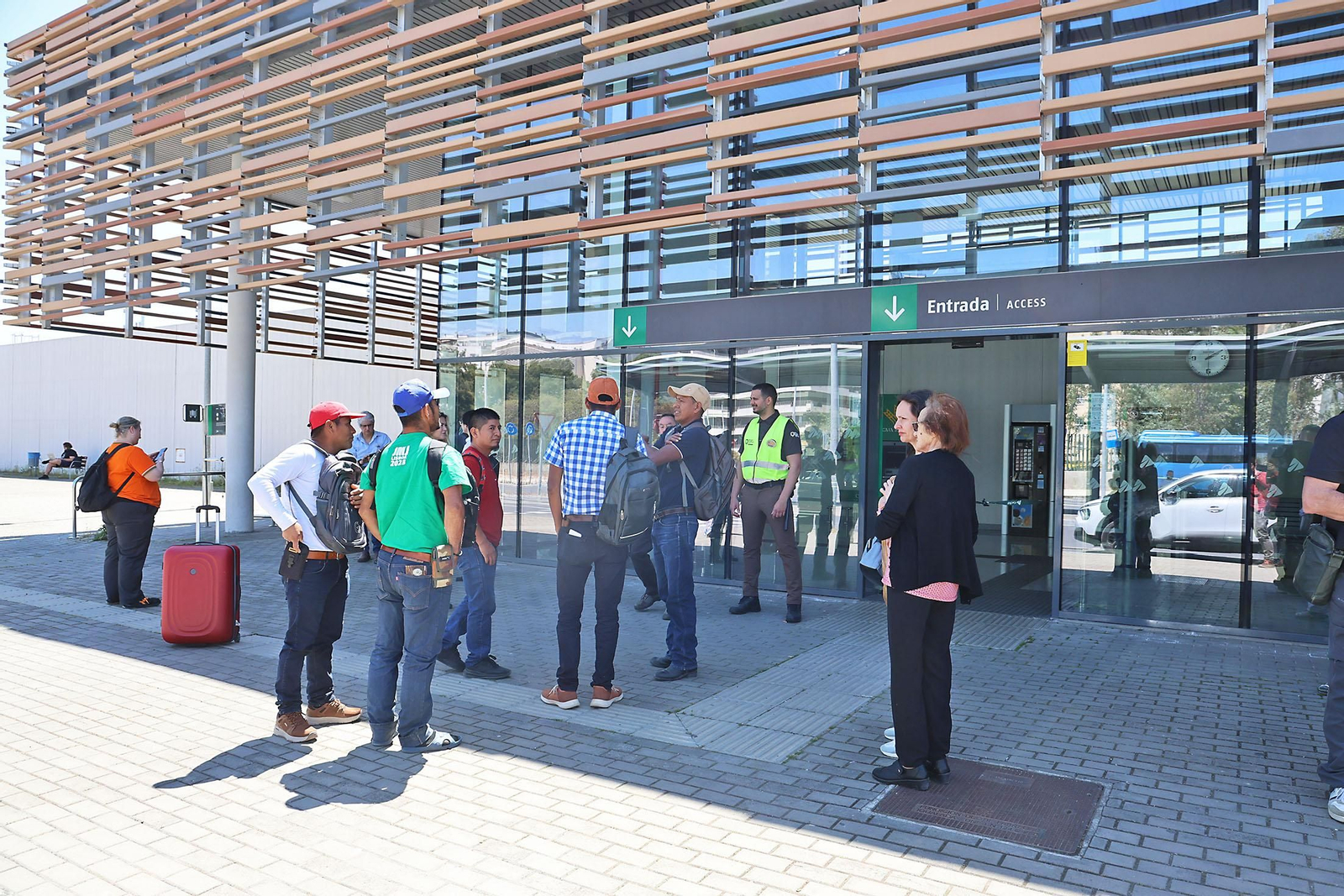 Así se vivió el apagón en las calles de Huelva, en imágenes