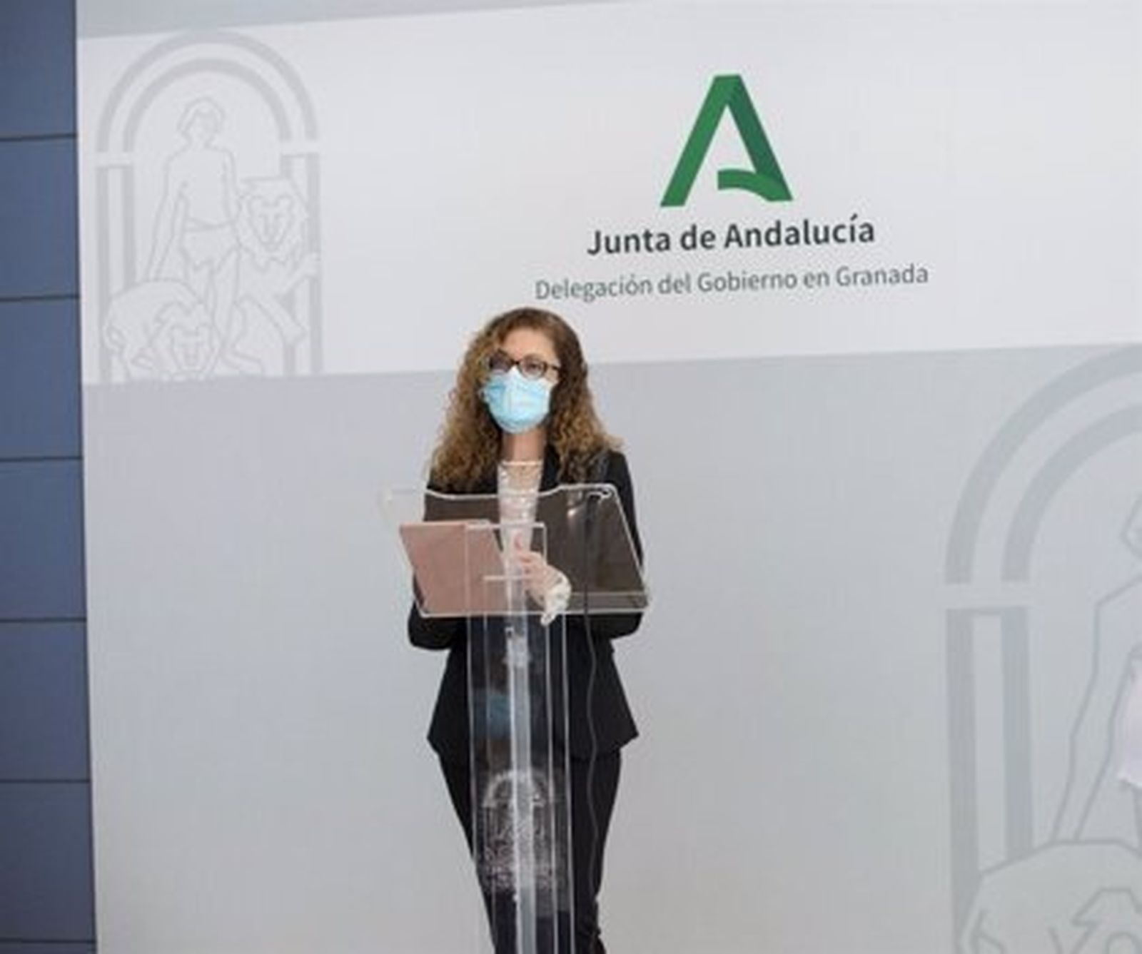 Más de 200.000 euros para la mejora de la climatización de dos colegios de Loja y Pinos Puente