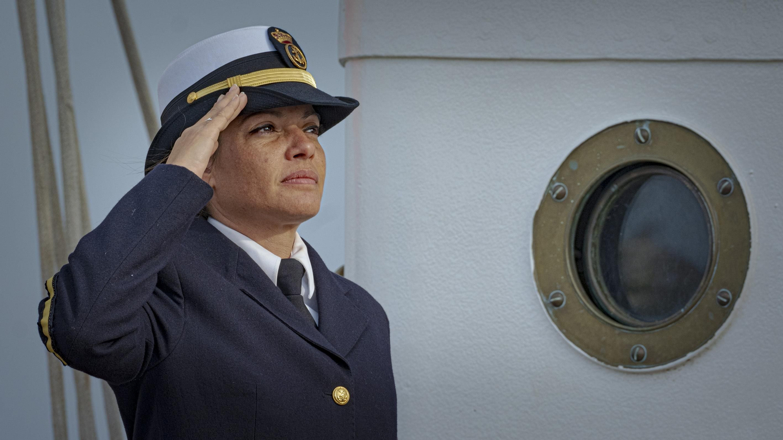 Salida del buque escuela J. S. de Elcano de los muelles de Cádiz para emprender su XCVI Crucero de Instrucción